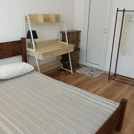 за гости пансионът на роуз вълшебната ми кръстница Accommodatie bij particulieren Chernomorets